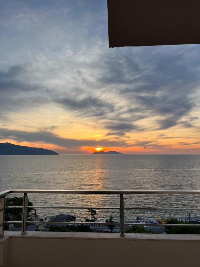 Lotus Apartments Vlore Exterior photo